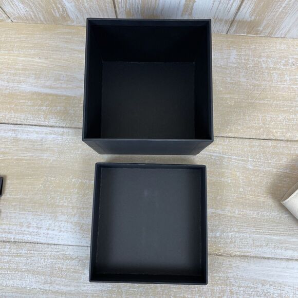 WOLF Maria Zip Jewelry Travel Cube Navy Leather w/ Original Box & Dust Bag - Picture 9 of 16